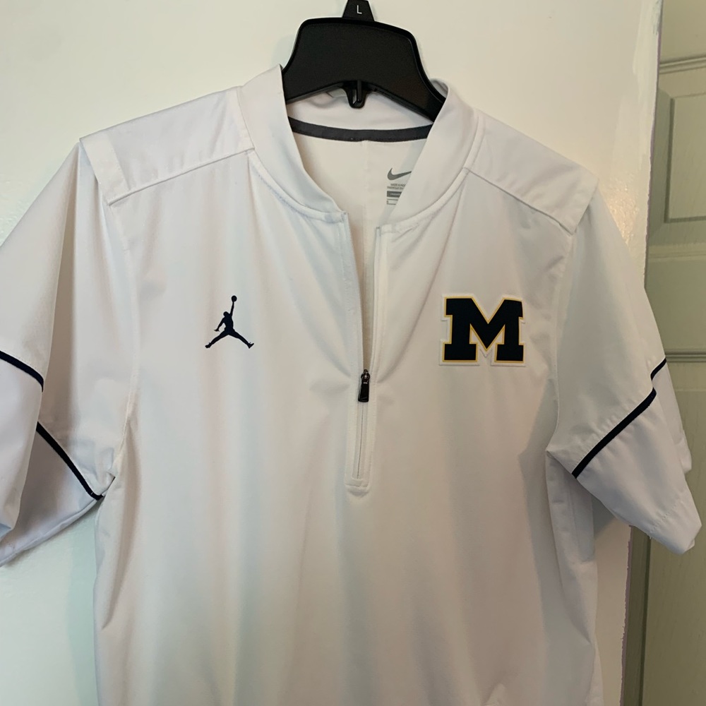Jordan University of Michigan short sleeve polyester shirt